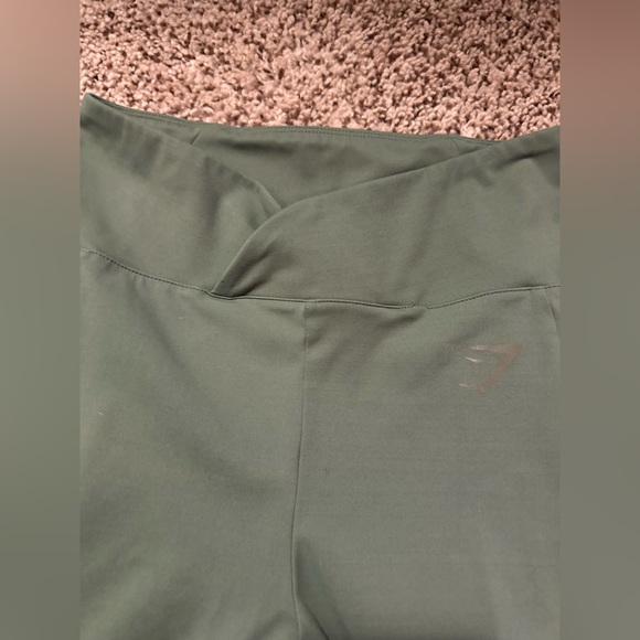 Gymshark Green Multi Color Leggings Size Small - Picture 3 of 6
